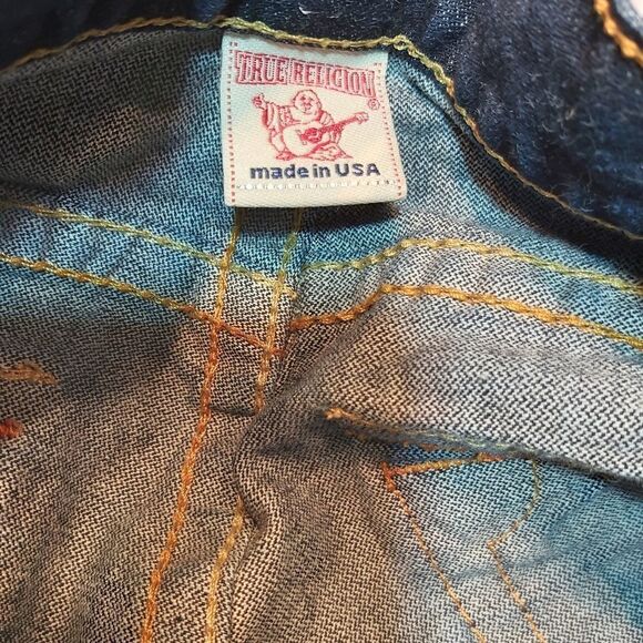 True Religion Cropped Shorts - Picture 8 of 12